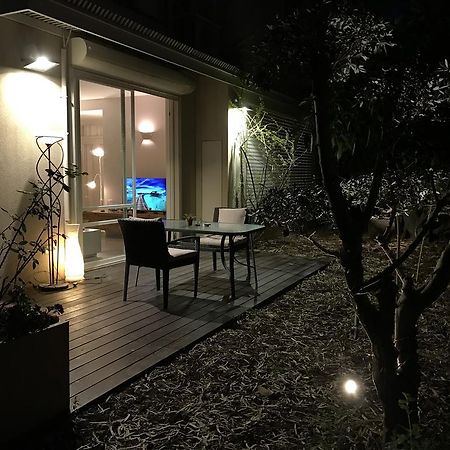Luxurious By The Beach Apartment With Garden Tel Aviv-Jaffa Exterior foto